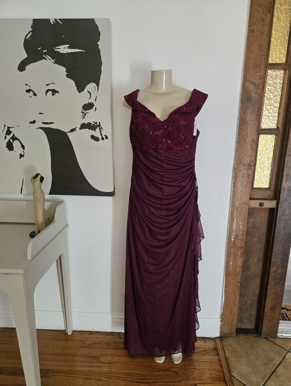 NWT DJ-JAZ Elegant Sleeveless Burgundy Evening Gown with Embellished Bodice S 18